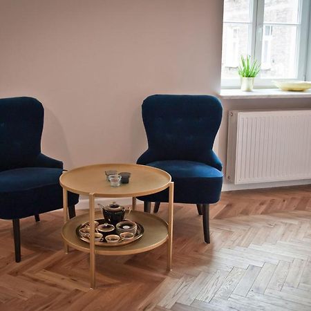 Apartament Piano Praga ワルシャワ エクステリア 写真