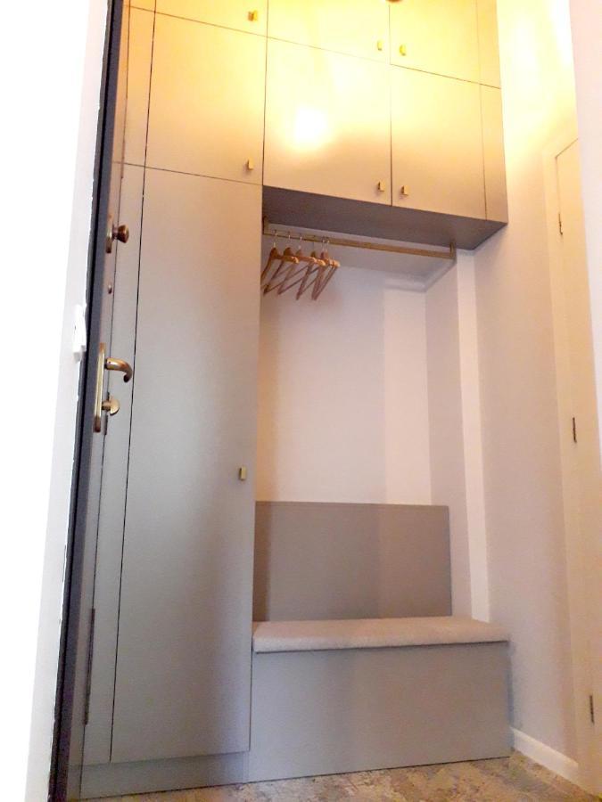 Apartament Piano Praga ワルシャワ エクステリア 写真