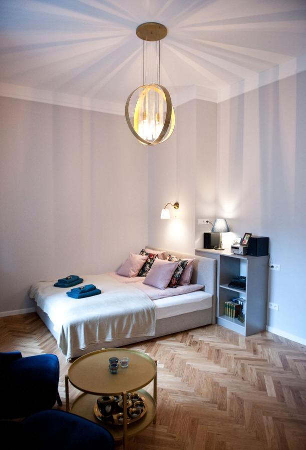 Apartament Piano Praga ワルシャワ エクステリア 写真