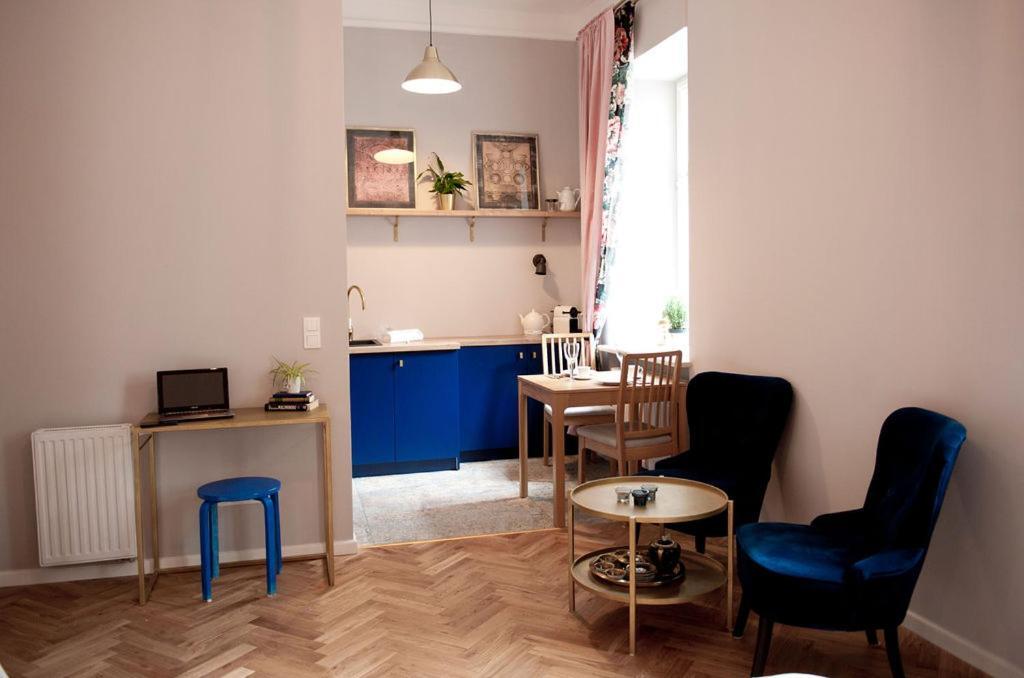 Apartament Piano Praga ワルシャワ エクステリア 写真